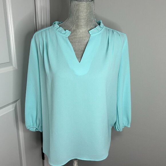 Gibsonlook Tulip Split Neck Top Size S Color Mint Ice NWOT - Picture 2 of 3